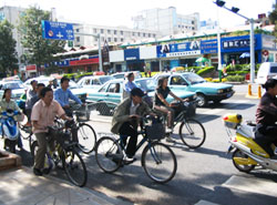 Bicycles – A tide of bicycles at every crossing