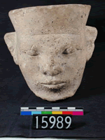 UC 15989, royal head
