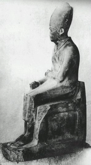 statue of king Khasekhem, found at Hierakonpolis