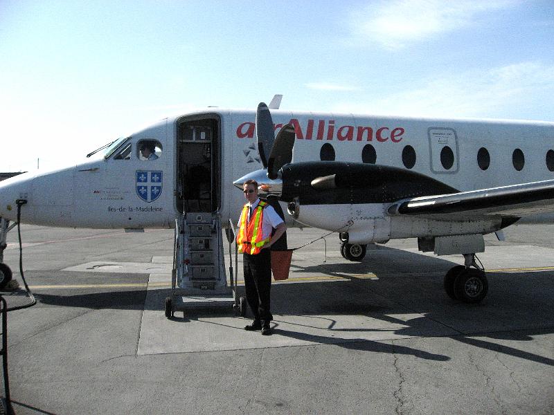 air-canada3-7430-110508.jpg - Beechcraft 1900 from Montreal to Hartford CT