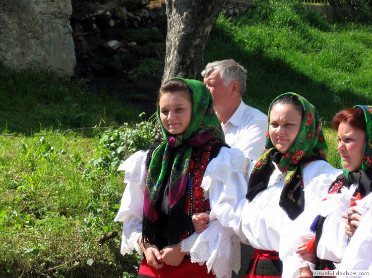 Traditional costumes (2)