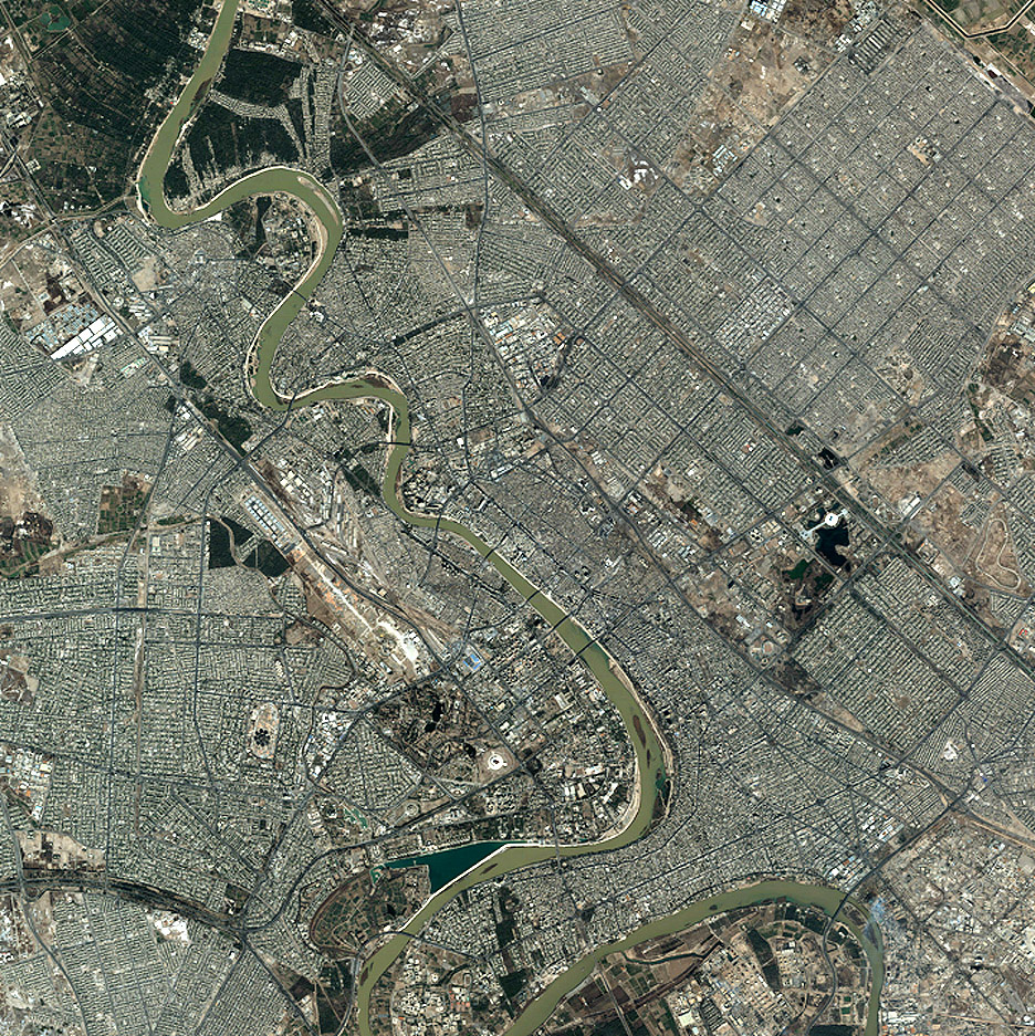 Enlarged Quickbird-2 image of much of Baghdad, Iraq.