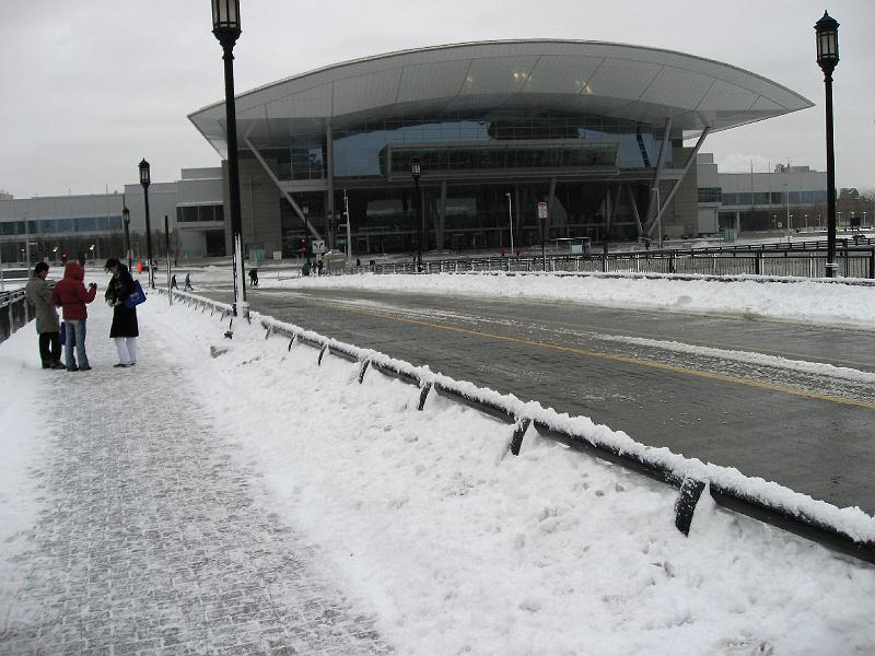snow5-conf-centre-1046-020309.jpg - Walk to conference centre 10.46, 2 March 2009
