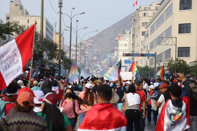Photo showing massive protests in Peru
