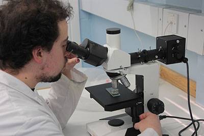 Microscopy in the Wolfson Archaeological Science Laboratories