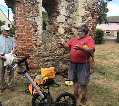 Kris Lockyear (UCL Institute of Archaeology) taking part in a community engagement project in Maldon, Essex