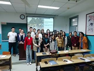 Renata Peters lecturing at Northwest University, China (NWU)