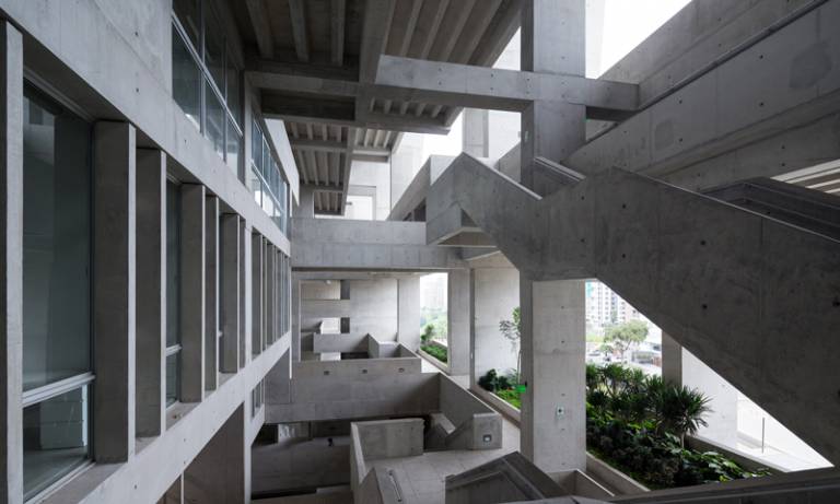 Universidad de Ingeniería & Tecnología (UTEC) Lima, Grafton Architects. Photo: Iwan Baan