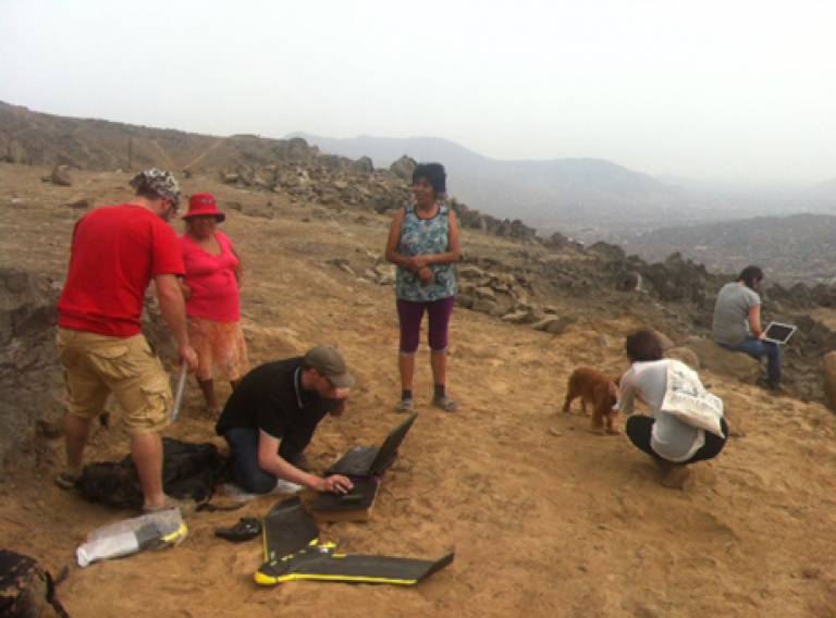 Mapping research in the Jose Carlos Mariategui area of Lima, Peru - February 2014. Image: Rita Lambert.