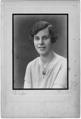 A black and white portrait photograph of Gertrude Leverkus who was the first woman to officially enrol at The Bartlett