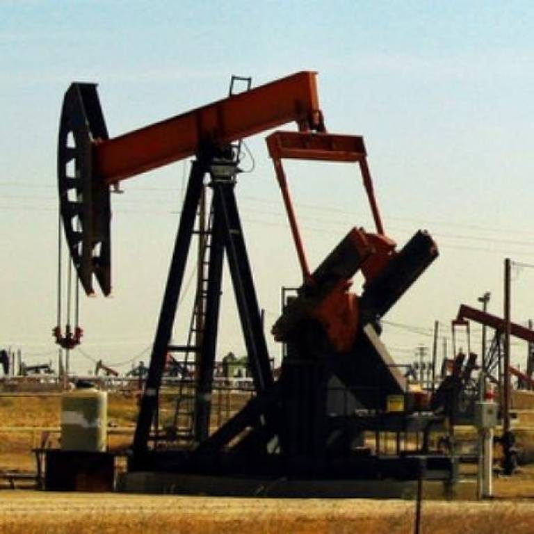 oil pump (c)  CGP Grey
