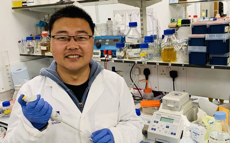 Haoran Yu in UCL Biochemical Engineering lab