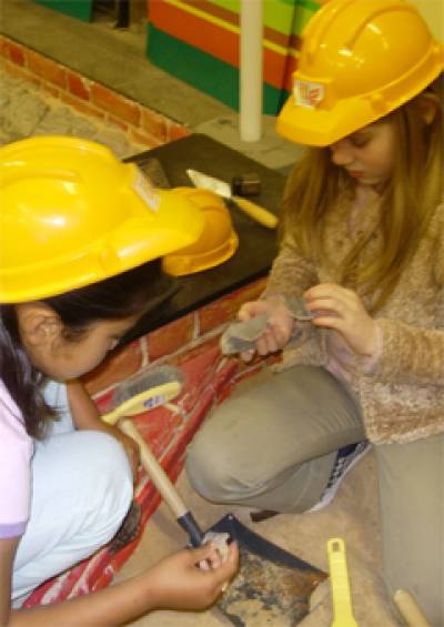 School Children learning archaeology