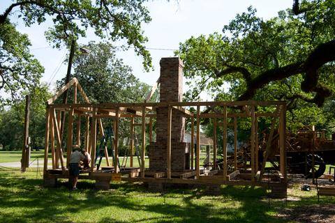 Rebuilding a slave cabin at Oak Alley Plantation