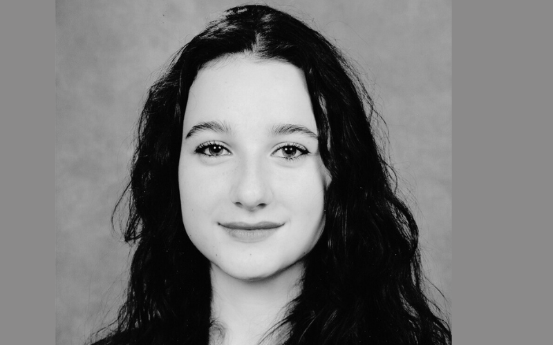 A black and white profile image of Elena Sofia Masacessi 
