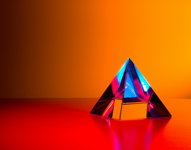 Crystal pyramid, Photo by Michael Dziedzic on Unsplash