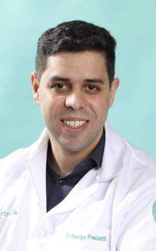 Dr Rodrigo Frezzati