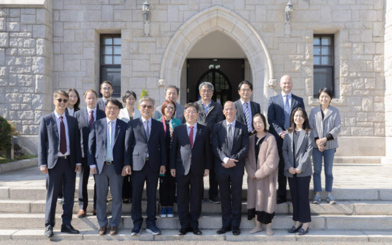 UCL delegates visit Korea University
