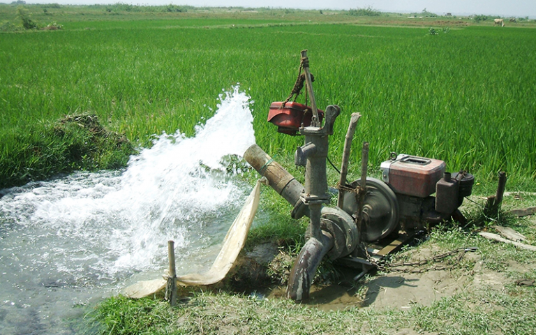  A diesel-powered irrigation well pumping groundwater to dry-season Boro rice fields located in the Brahmaputra floodplain in north-central Bangladesh. Credit: Professor Kazi Matin Ahmed 