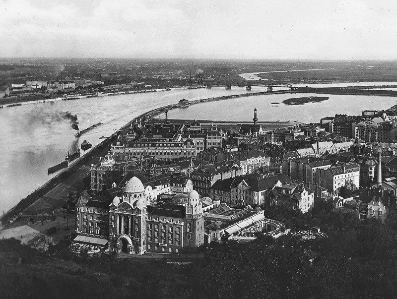 arial view of 1920's Hungarian city