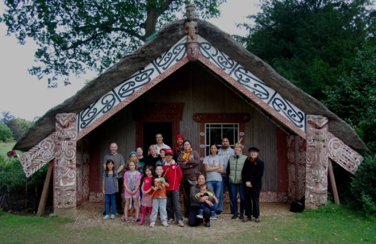 Hinemihi's People at the noho marae (sleep over) at Hinemihi (Dean Sully 2010)