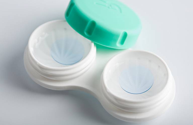 Contact lenses and case