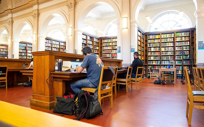 Students working in UCL main library, Language and Meaning Centre