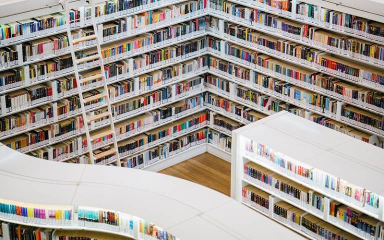 Shelves of books in library. Image: mentatdgt via Pexels