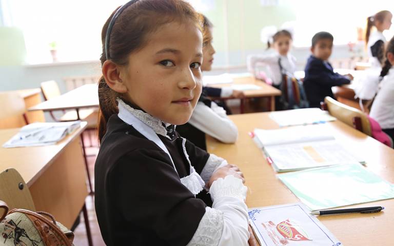 Education in Tajikistan. Image: GPE/Carine Durand via Flickr (CC BY-NC-ND 2.0)