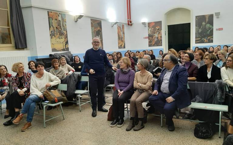 Roberto Filippi with seminar audience