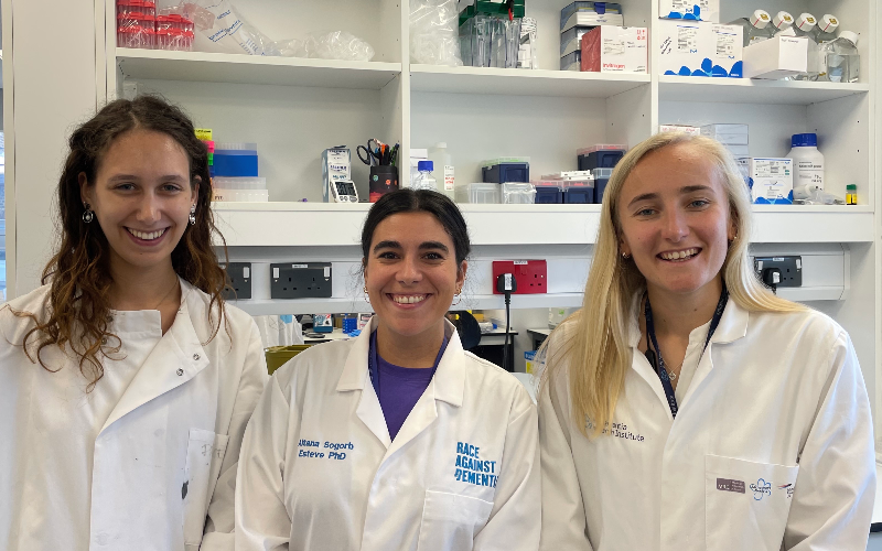 The Sogorb-Esteve lab: (L-R) Katie Thompson, Aitana Sogorb-Esteve and Imogen Swift 