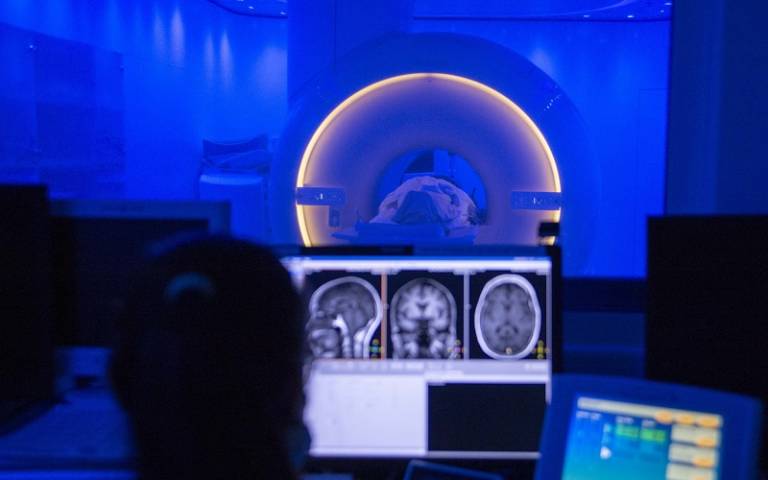 MRI scan 