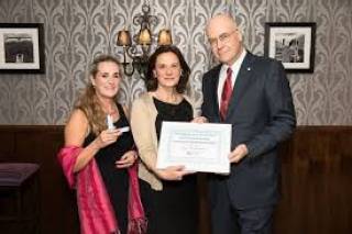 Prof Paola Giunti wins the 2016 EFNA Neurology Advocacy Award for Health Professional