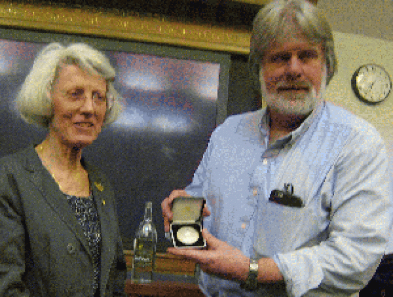 Prof Stockman receives Newton medal…