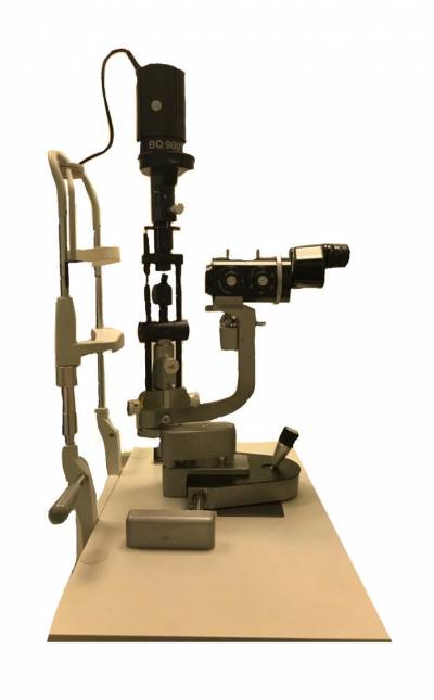 Image of a Slit Lamp.
