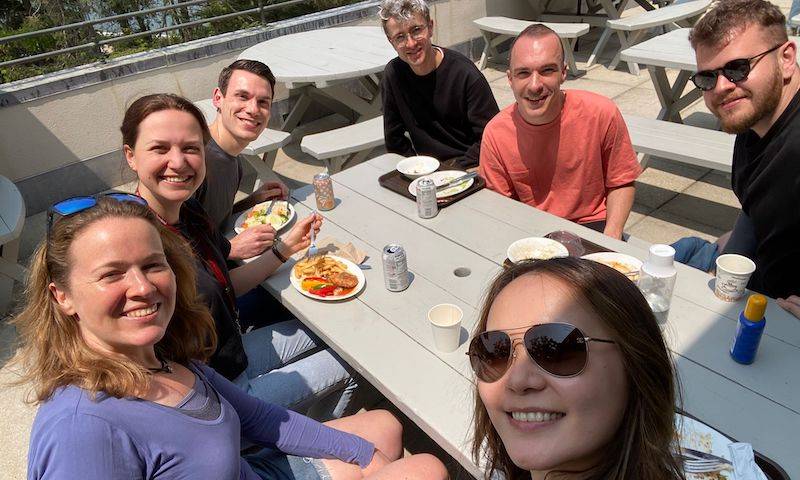 AK, Lydia, Taylor, Dejan, Ying, Matt, taking a lunch break at Cold Spring Harbor Retrovirus Conference, May 2023