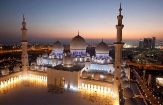 abu-dhabi-mosque-sheikh-zayed_36868_600x450-1