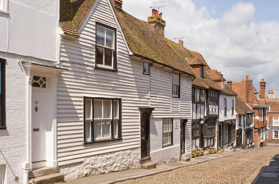 Image of a row of houses in Rye