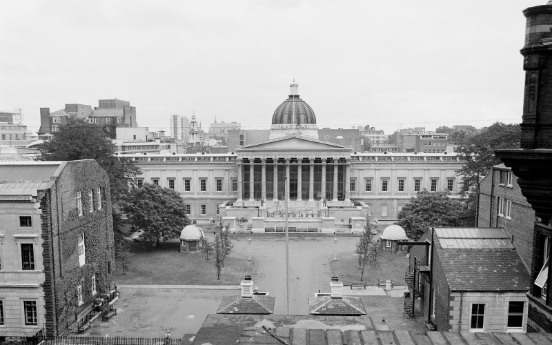 UCL front quad before the building of the new entrance, viewed from UCH Hospital, now the UCL Cruciform building. Image from a negative held by UCL Digital Media.