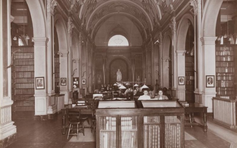 Interior of The General Library, now known as the Donaldson Library. Circa 1910