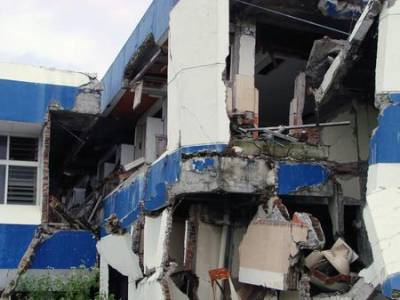 Earthquake damage in Indonesia