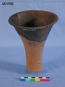 UC 17352, black topped ware