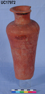 UC 17972, pottery vessel found at Denderah