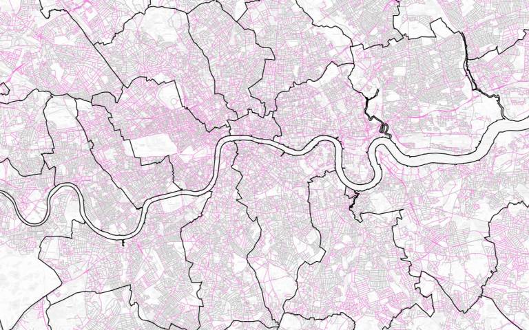 map highlighting streets in Greater London with six metres or more of total non-road space