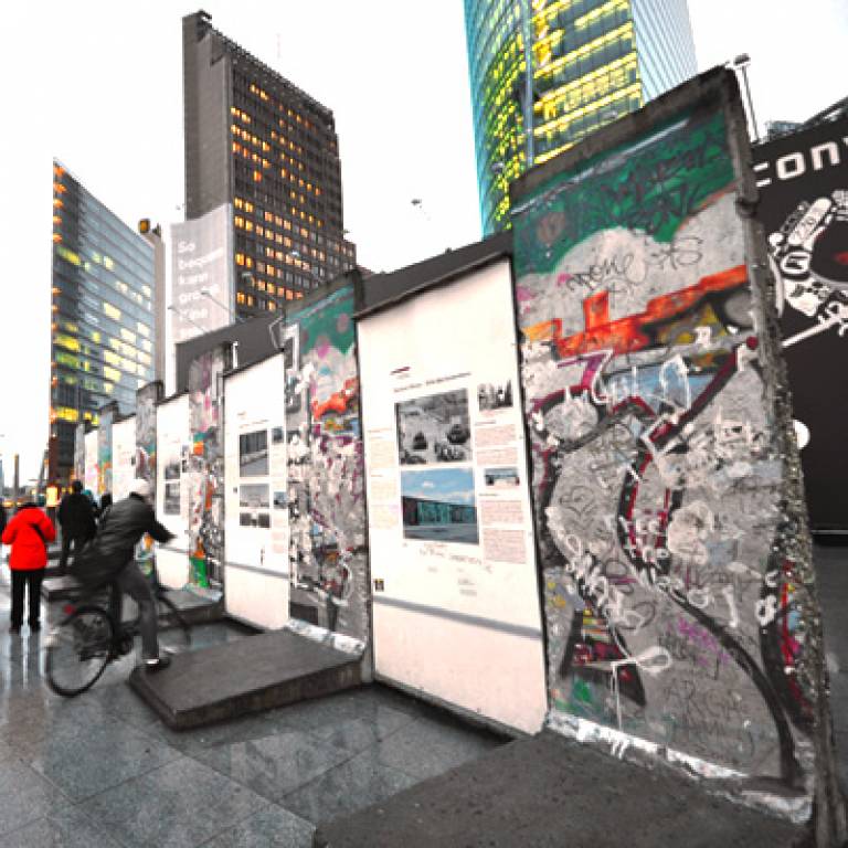Short section of the Berlin Wall - Potsdamer Platz by Jorge Lascar on Flickr