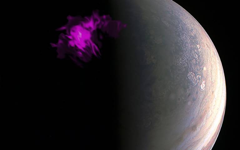 Jupiter with false colour X-ray aurora overlaid