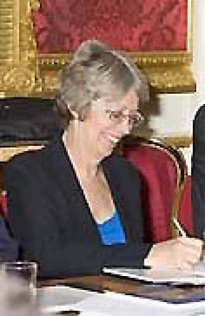 Patricia Hewitt MP