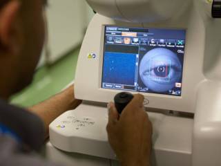 Scanning for eye diseases