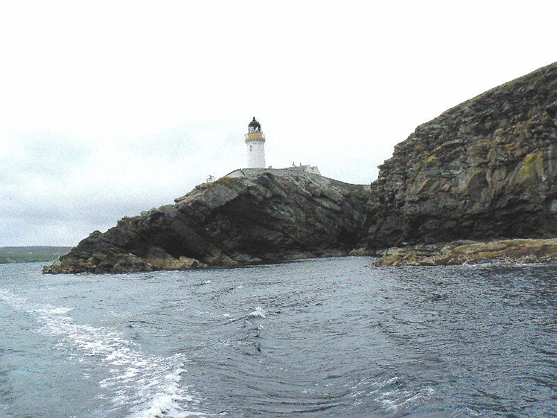 bressay-lighthouse2-1355-120608.jpg - Bressay light house
