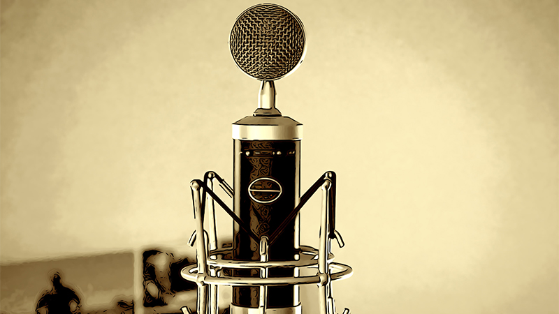 Vintage Podcasts - Old classic vocal mic